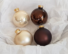 Charger l'image dans la galerie, Boule de Noël Personnalisée par Trois Pois Dorés
